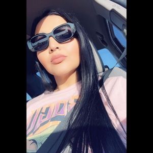 Meet your Posher, Wendy